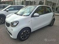 Usata Smart ForFour 70 CV (51 kW) 2015 Bianco Utilitaria