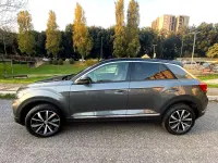 Usata VW T-Roc Style 116 CV (85 kW) 2018 Grigio SUV