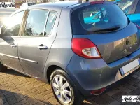 Usata Renault Clio III Dynamique 75 CV (55 kW) 2010 Grigio Berlina