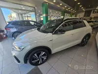 Usata VW T-Roc R-line 150 CV (110 kW) 2023 Beige SUV