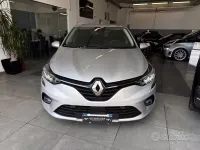 Usata Renault Clio V Business 91 CV (66 kW) 2022 Grigio Berlina