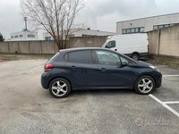 Usata Peugeot 208 Active 82 CV (60 kW) 2017 Grigio Utilitaria