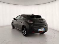 Usata Peugeot 208 Allure 101 CV (74 kW) 2025 Nero Utilitaria