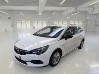 Usata Opel Astra Business 122 CV (89 kW) 2022 Bianco Utilitaria