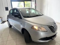 usata Lancia Ypsilon 1.2 69 CV 5 porte Silver sensori di parcheggio post