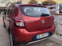 Usata Dacia Sandero Stepway 90 CV (66 kW) 2015 Berlina