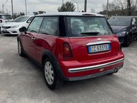 Usata Mini Cooper 116 CV (85 kW) 2002 Rosso Utilitaria
