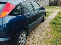 Usata Ford Focus 100 CV (73 kW) 2004 Blu Berlina