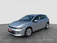 Usata VW Golf VIII Style 150 CV (110 kW) 2025 Grigio Berlina