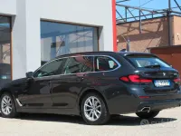 Usata BMW 520 190 CV (139 kW) 2022 Sophistograu metallic Berlina