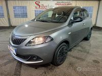 Usata Lancia Ypsilon Gold 70 CV (51 kW) 2022 Grigio Utilitaria