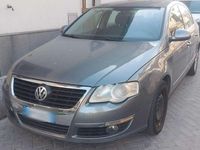 Usata VW Passat 105 CV (77 kW) 2006 Grigio Berlina
