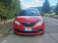 Usata Lancia Ypsilon Gold 69 CV (50 kW) 2016 Rosso Utilitaria