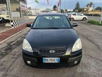 Usata Kia Rio LX 110 CV (80 kW) 2007 Nero Berlina
