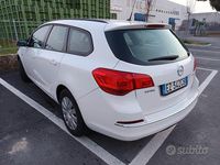 Usata Opel Astra 110 CV (80 kW) 2015 Bianco Station wagon