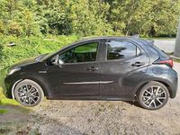 Usata Toyota Yaris Hybrid Lounge 92 CV (67 kW) 2021 Nero Berlina