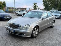 Usata Mercedes E280 Avantgarde 204 CV (150 kW) 2006 Grigio Berlina