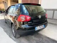 Usata VW Golf V 105 CV (77 kW) 2007 Blu Berlina