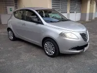 Usata Lancia Ypsilon Gold 69 CV (50 kW) 2012 Argento Utilitaria