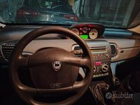 Usata Lancia Ypsilon 2004 Grigio Utilitaria