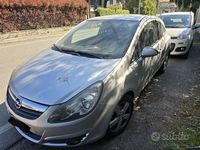 Usata Opel Corsa Sport 75 CV (55 kW) 2009 Grigio Utilitaria