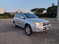 Usata Toyota RAV4 Luxury 177 CV (130 kW) 2007 Grigio SUV