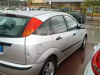 Usata Ford Focus 90 CV (66 kW) 2001 Grigio Berlina