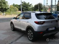 Usata Kia Stonic Style 120 CV (88 kW) 2019 Grigio SUV