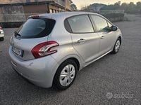 Usata Peugeot 208 82 CV (60 kW) 2012 Grigio Utilitaria