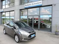 Usata Ford B-MAX Titanium 87 CV (63 kW) 2017 Gray Monovolume
