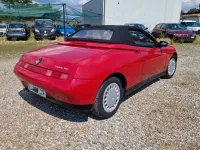 Usata Alfa Romeo Spider 150 CV (110 kW) 1996 Rosso Cabrio