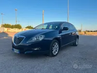 Usata Lancia Delta Silver 120 CV (88 kW) 2013 Blu Utilitaria