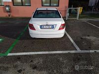 Usata Mercedes C220 Avantgarde 170 CV (125 kW) 2007 Bianco Berlina