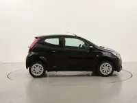 Usata Toyota Aygo Cool 72 CV (52 kW) 2021 Neronero Utilitaria