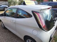 usata Toyota Aygo 3p 1.0 x-play m-mt