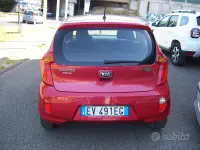 Usata Kia Picanto 67 CV (49 kW) 2014 Rosso Utilitaria