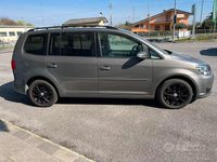 Usata VW Touran Comfortline 105 CV (77 kW) 2011 Grigio ardesia Monovolume