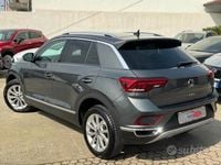 Usata VW T-Roc Style 150 CV (110 kW) 2023 Grigio SUV