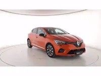 Usata Renault Clio Techno 145 CV (106 kW) 2023 Arancione Utilitaria