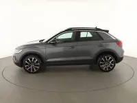 Usata VW T-Roc Life 150 CV (110 kW) 2023 Grigio SUV