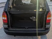 Usata Opel Zafira Elegance 101 CV (74 kW) 2001 Nero Monovolume