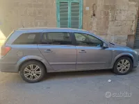 Usata Opel Astra Cosmo 101 CV (74 kW) 2007 Station wagon