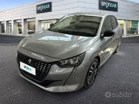 Usata Peugeot 208 Allure 101 CV (74 kW) 2023 Grigio Utilitaria