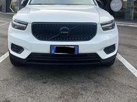 Usata Volvo XC40 Momentum 150 CV (110 kW) 2020 Bianco SUV