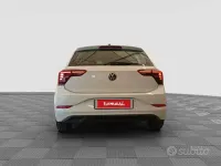 Usata VW Polo Life 80 CV (58 kW) 2023 Pure white Utilitaria