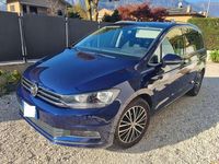 Usata VW Touran Highline 116 CV (85 kW) 2018 Blu/azzurro Monovolume