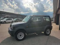 Usata Suzuki Jimny 84 CV (61 kW) 2013 Nero SUV