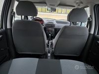 Usata Fiat Punto 69 CV (50 kW) 2005 Grigio Berlina