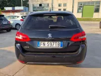 Usata Peugeot 308 SW Allure 131 CV (96 kW) 2018 Nero Station wagon