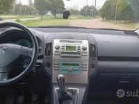 Usata Toyota Corolla Verso 2007 Grigio Monovolume